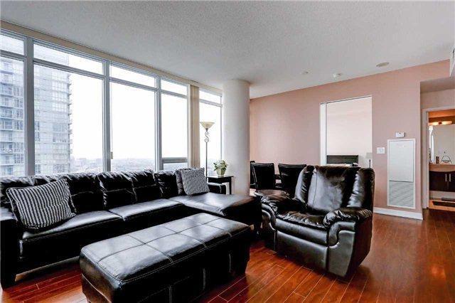 3309 - 25 Capreol Crt, Condo with 2 bedrooms, 2 bathrooms and 1 parking in Toronto ON | Image 3
