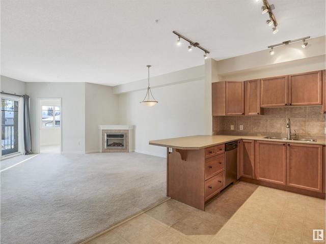 108 - 8931 156 St Nw, Condo with 2 bedrooms, 1 bathrooms and null parking in Edmonton AB | Image 6