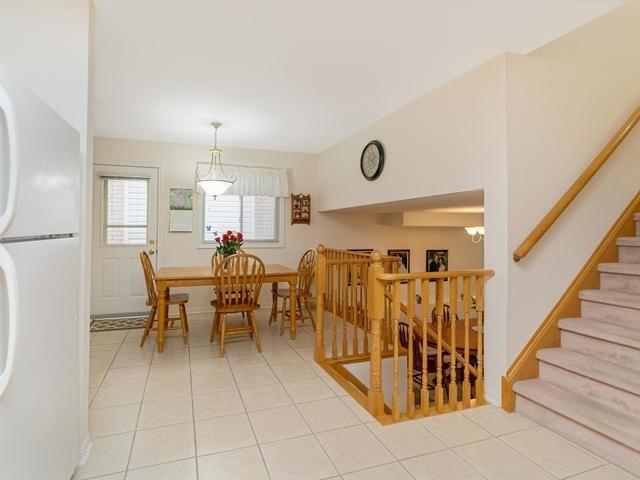 202 Sherwood Rd, House semidetached with 3 bedrooms, 2 bathrooms and 1 parking in Milton ON | Image 8