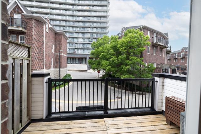 th27 - 6 Windermere Ave, Townhouse with 3 bedrooms, 2 bathrooms and 2 parking in Toronto ON | Image 9