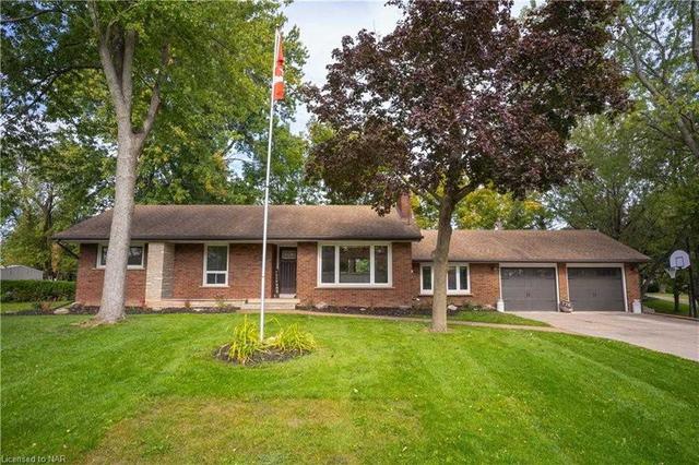 770 Lyons Creek Rd, House detached with 3 bedrooms, 2 bathrooms and 6 parking in Welland ON | Image 1