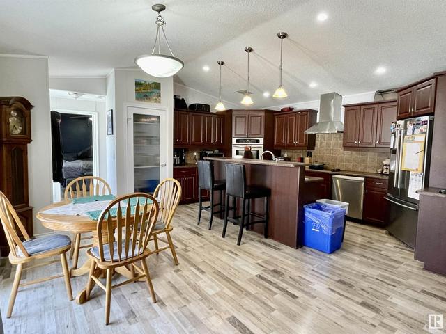 537 Maple Wood Cr Nw, Home with 3 bedrooms, 2 bathrooms and null parking in Edmonton AB | Image 12
