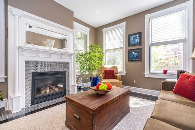 21 Laurier Ave, House attached with 3 bedrooms, 2 bathrooms and 0 parking in Toronto ON | Image 8