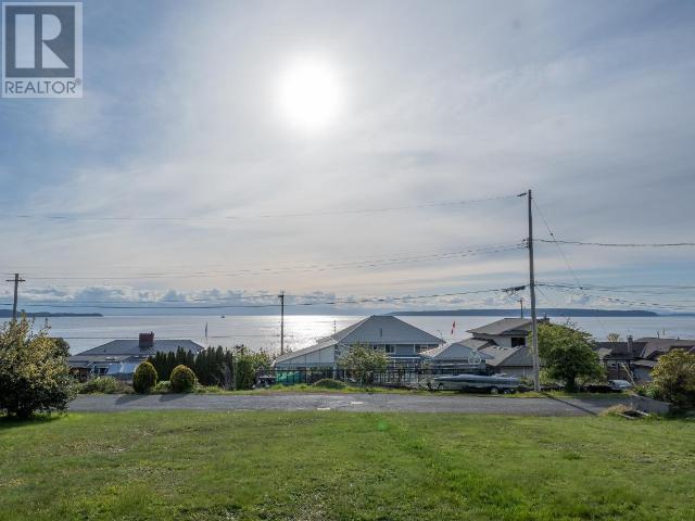 4109 Whalen Ave, House detached with 2 bedrooms, 1 bathrooms and null parking in Powell River BC | Image 5