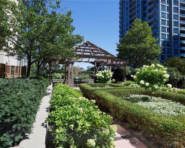 1405 - 5229 Dundas St W, Condo with 2 bedrooms, 2 bathrooms and 2 parking in Toronto ON | Image 10