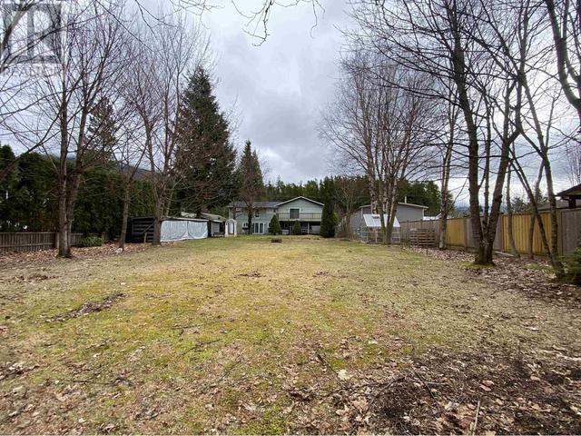 2061 Hemlock Street, House detached with 4 bedrooms, 3 bathrooms and null parking in Kitimat Stikine E BC | Image 34