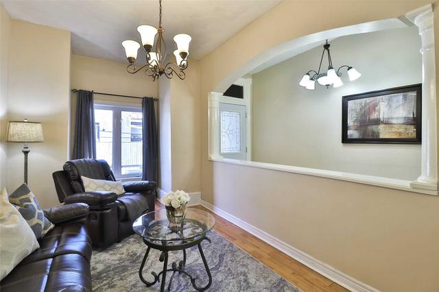 63 Shirley St, House attached with 3 bedrooms, 2 bathrooms and 0 parking in Toronto ON | Image 36