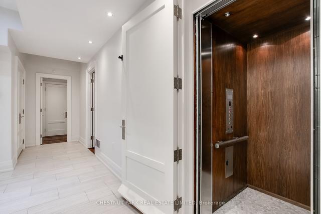 2 Dacre Cres, House detached with 5 bedrooms, 5 bathrooms and 7 parking in Toronto ON | Image 31