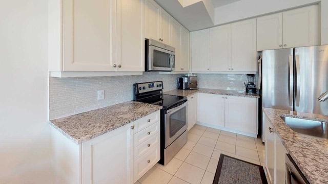 221 - 3905 Major Mackenzie Dr W, Condo with 2 bedrooms, 3 bathrooms and 1 parking in Vaughan ON | Image 10