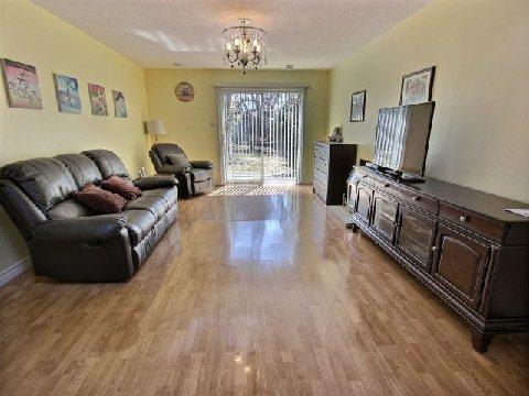 27 Crabtree Ave, House detached with 3 bedrooms, 2 bathrooms and 2 parking in London ON | Image 4