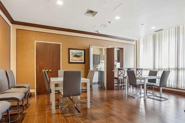 410 - 101 Subway Cres, Condo with 2 bedrooms, 2 bathrooms and 1 parking in Toronto ON | Image 3