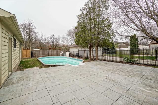 1024 Pinegrove Rd, House detached with 2 bedrooms, 2 bathrooms and 8 parking in Oakville ON | Image 28