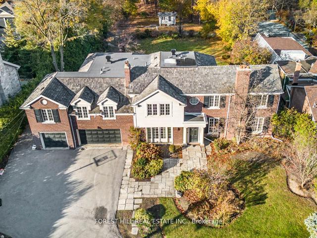 168 Sandringham Dr, House detached with 4 bedrooms, 7 bathrooms and 10 parking in Toronto ON | Image 2