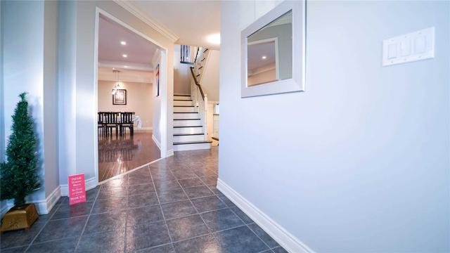 1578 Docking Crt, House detached with 4 bedrooms, 4 bathrooms and 7 parking in Oshawa ON | Image 34