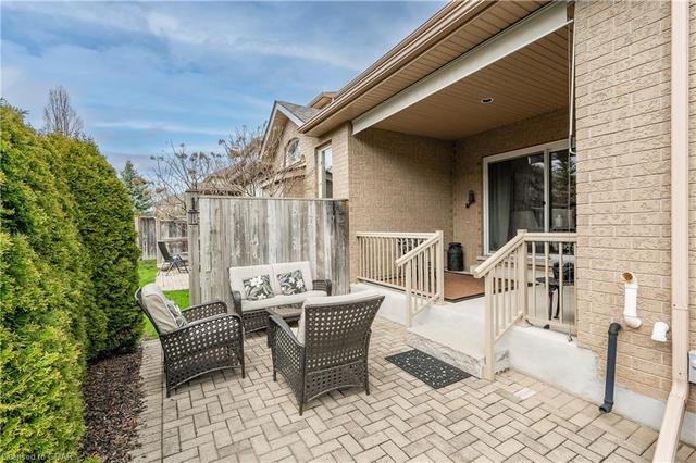 11 - 254 Summerfield Drive, House attached with 3 bedrooms, 2 bathrooms and null parking in Guelph ON | Image 33