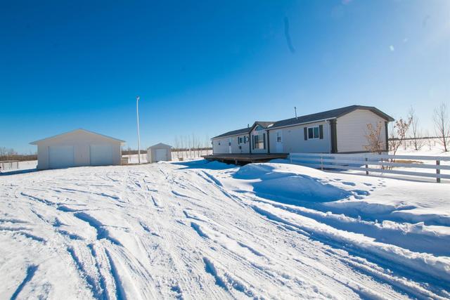 22549 Twp Rd 704, House detached with 3 bedrooms, 2 bathrooms and null parking in Greenview No. 16 AB | Image 3