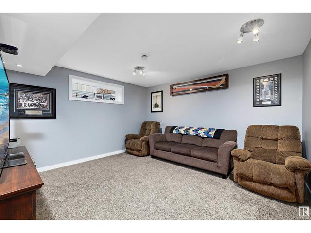 9410 85 Av, House detached with 4 bedrooms, 3 bathrooms and null parking in Morinville AB | Image 32
