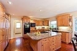 10 Blaine Dr, House detached with 5 bedrooms, 4 bathrooms and 6 parking in Toronto ON | Image 4