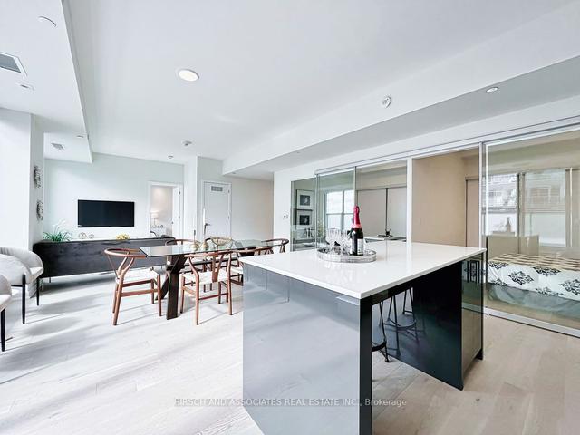 711 - 840 St. Clair Ave W, Condo with 3 bedrooms, 2 bathrooms and 1 parking in Toronto ON | Image 36