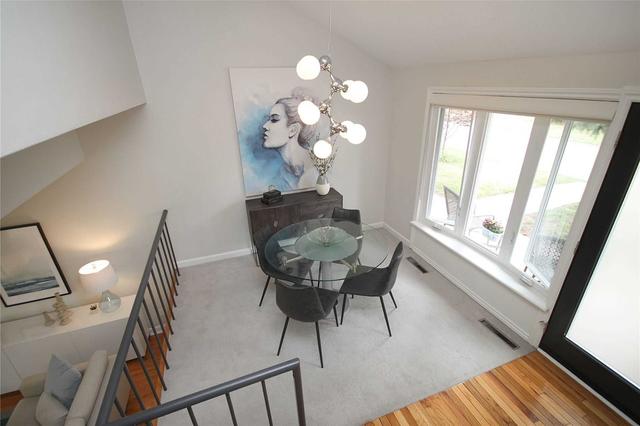 46 Cottonwood Dr, Townhouse with 2 bedrooms, 2 bathrooms and 1 parking in Toronto ON | Image 3