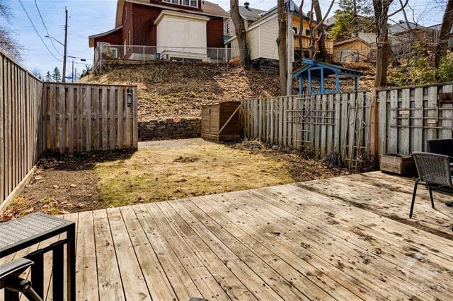 278 Holmwood Avenue, Home with 3 bedrooms, 2 bathrooms and 2 parking in Ottawa ON | Image 27