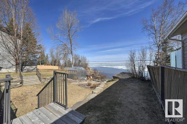 510 5 St, House detached with 4 bedrooms, 2 bathrooms and null parking in Norris Beach AB | Image 48