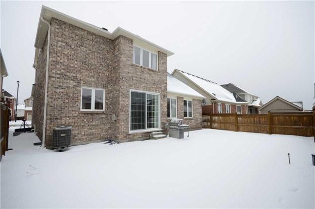 299 Baldwin Dr, House detached with 4 bedrooms, 3 bathrooms and 2 parking in Cambridge ON | Image 2