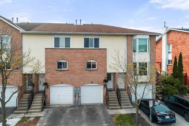 69 William Curtis Circ, Townhouse with 3 bedrooms, 2 bathrooms and 2 parking in Newmarket ON | Card Image
