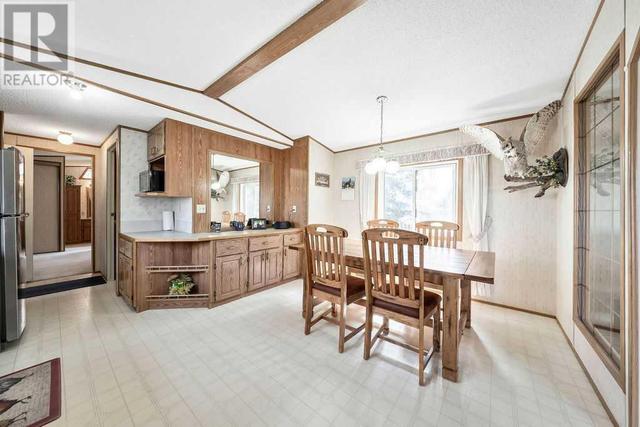 253067a Township Road 230, Home with 4 bedrooms, 2 bathrooms and null parking in Wheatland County AB | Image 35