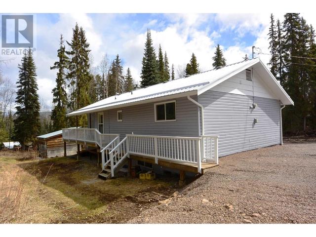 13236 Dunlop Street, House detached with 4 bedrooms, 2 bathrooms and null parking in Bulkley Nechako A BC | Image 32