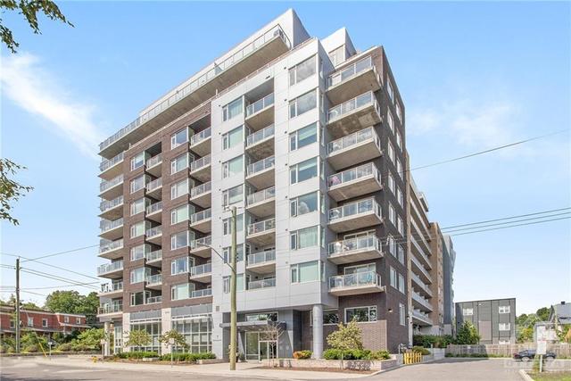 403 - 7 Marquette Avenue, Condo with 2 bedrooms, 2 bathrooms and 2 parking in Ottawa ON | Image 1