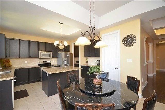 5193 Adobe Crt, House detached with 4 bedrooms, 4 bathrooms and 3 parking in Mississauga ON | Image 5