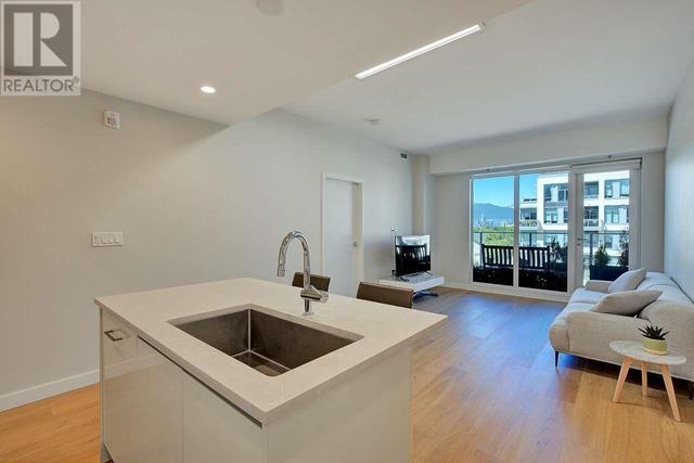210 - 528 W King Edward Avenue, Condo with 3 bedrooms, 2 bathrooms and 2 parking in Vancouver BC | Image 9