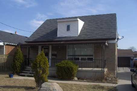 2151 Kipling Ave, House detached with 2 bedrooms, 2 bathrooms and 6 parking in Toronto ON | Image 1