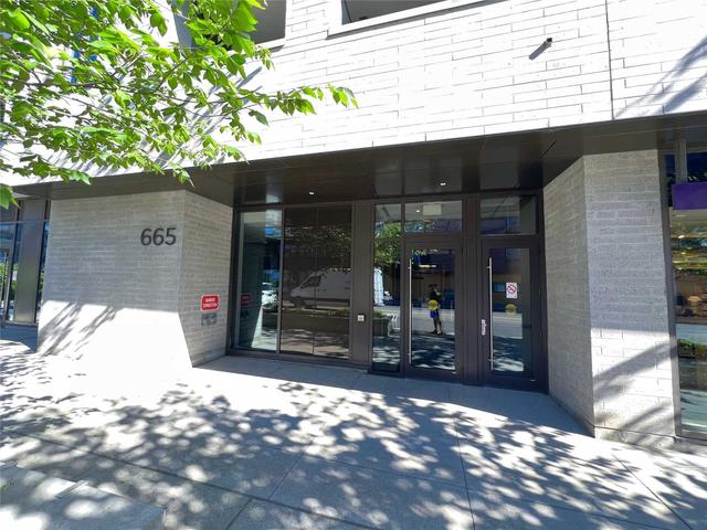 206 - 665 Kingston Rd, Condo with 2 bedrooms, 2 bathrooms and 0 parking in Toronto ON | Image 1