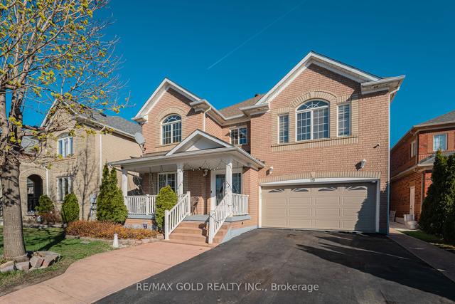 19 Red Clover Rd, House detached with 4 bedrooms, 4 bathrooms and 6 parking in Brampton ON | Image 1