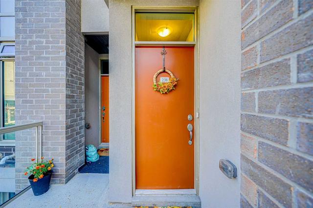 238 - 11 Applewood Lane, Townhouse with 2 bedrooms, 3 bathrooms and 1 parking in Toronto ON | Image 36