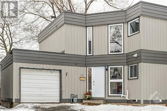 42 Compata Way, Townhouse with 3 bedrooms, 2 bathrooms and 2 parking in Ottawa ON | Image 1
