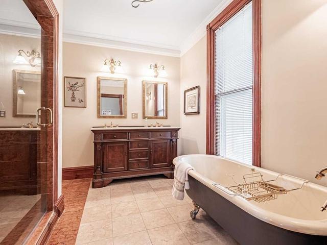 67 Pembroke St, House detached with 6 bedrooms, 4 bathrooms and 6 parking in Toronto ON | Image 16