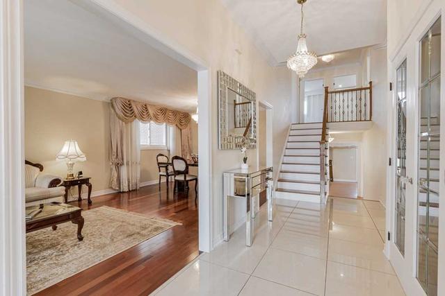 4 Middleton Crt, House detached with 4 bedrooms, 4 bathrooms and 4 parking in Markham ON | Image 33