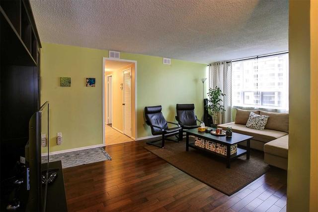 1101 - 120 Duke St, Condo with 2 bedrooms, 2 bathrooms and 1 parking in Hamilton ON | Image 6
