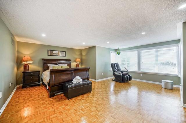 16 Westmoreland Crt, House detached with 4 bedrooms, 6 bathrooms and 9 parking in Markham ON | Image 7