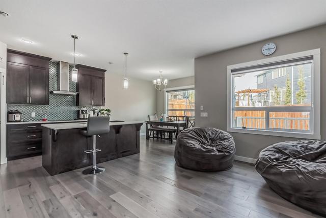 93 Nolanhurst Crescent Nw, House detached with 4 bedrooms, 3 bathrooms and 4 parking in Calgary AB | Image 5