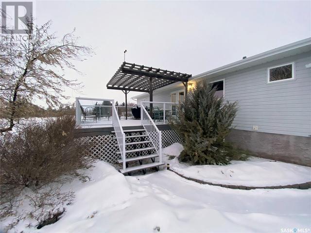 800 Mckenzie Street N, House detached with 5 bedrooms, 3 bathrooms and null parking in Outlook SK | Image 4