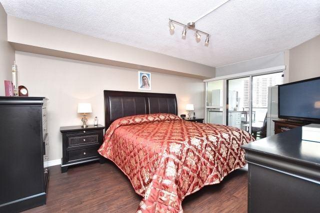 410 - 1 Rowntree Rd, Condo with 2 bedrooms, 2 bathrooms and 1 parking in Toronto ON | Image 10