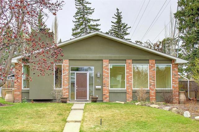 95 Waterloo Drive Sw, House detached with 3 bedrooms, 3 bathrooms and 2 parking in Calgary AB | Card Image