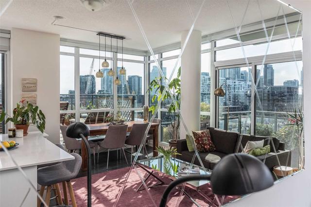 902 - 775 King St W, Condo with 2 bedrooms, 2 bathrooms and 1 parking in Toronto ON | Image 3