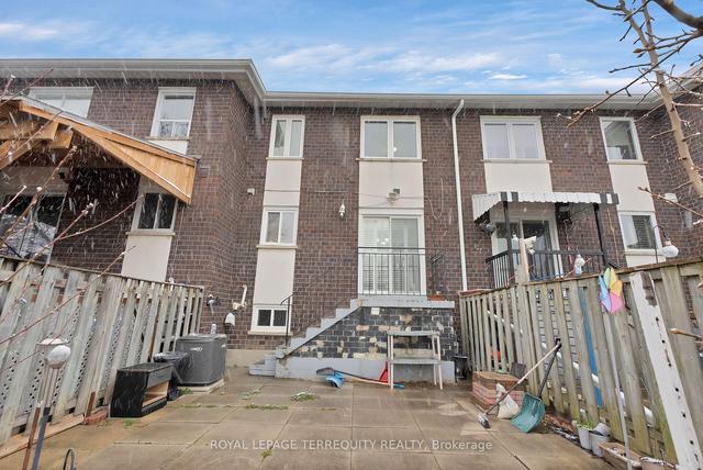 10 San Carmelo Way, Townhouse with 3 bedrooms, 2 bathrooms and 3 parking in Toronto ON | Image 28