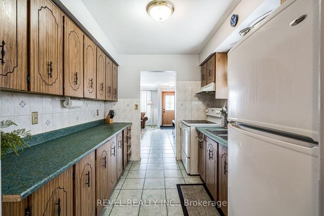 133 West Ave N, House semidetached with 3 bedrooms, 2 bathrooms and 4 parking in Hamilton ON | Image 3