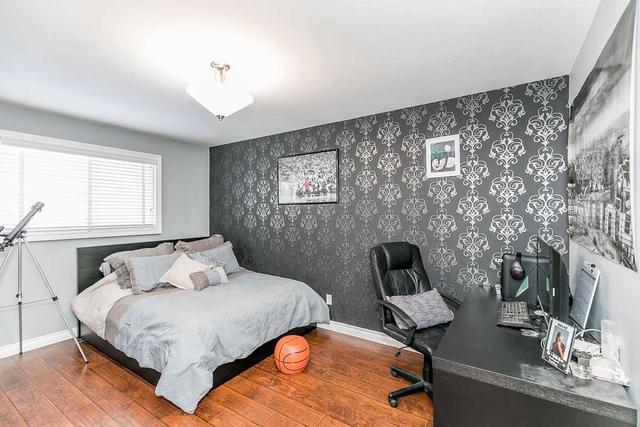 ave - 79 Maplegrove Ave, House detached with 3 bedrooms, 2 bathrooms and 5 parking in Bradford West Gwillimbury ON | Image 5